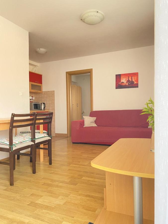 D.O.O. Yury Apartment Трогир Екстериор снимка