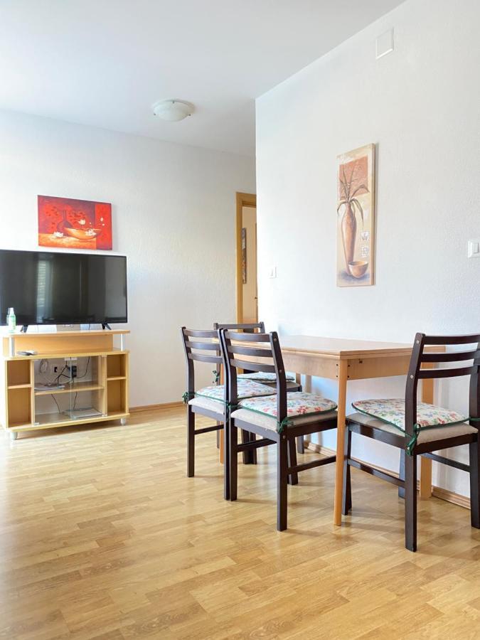 D.O.O. Yury Apartment Трогир Екстериор снимка