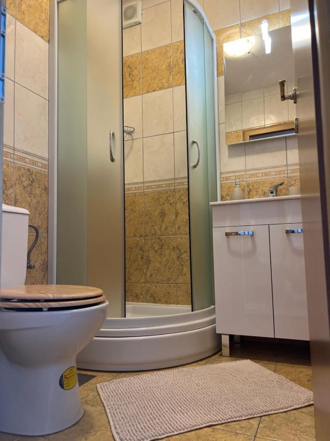 D.O.O. Yury Apartment Трогир Екстериор снимка
